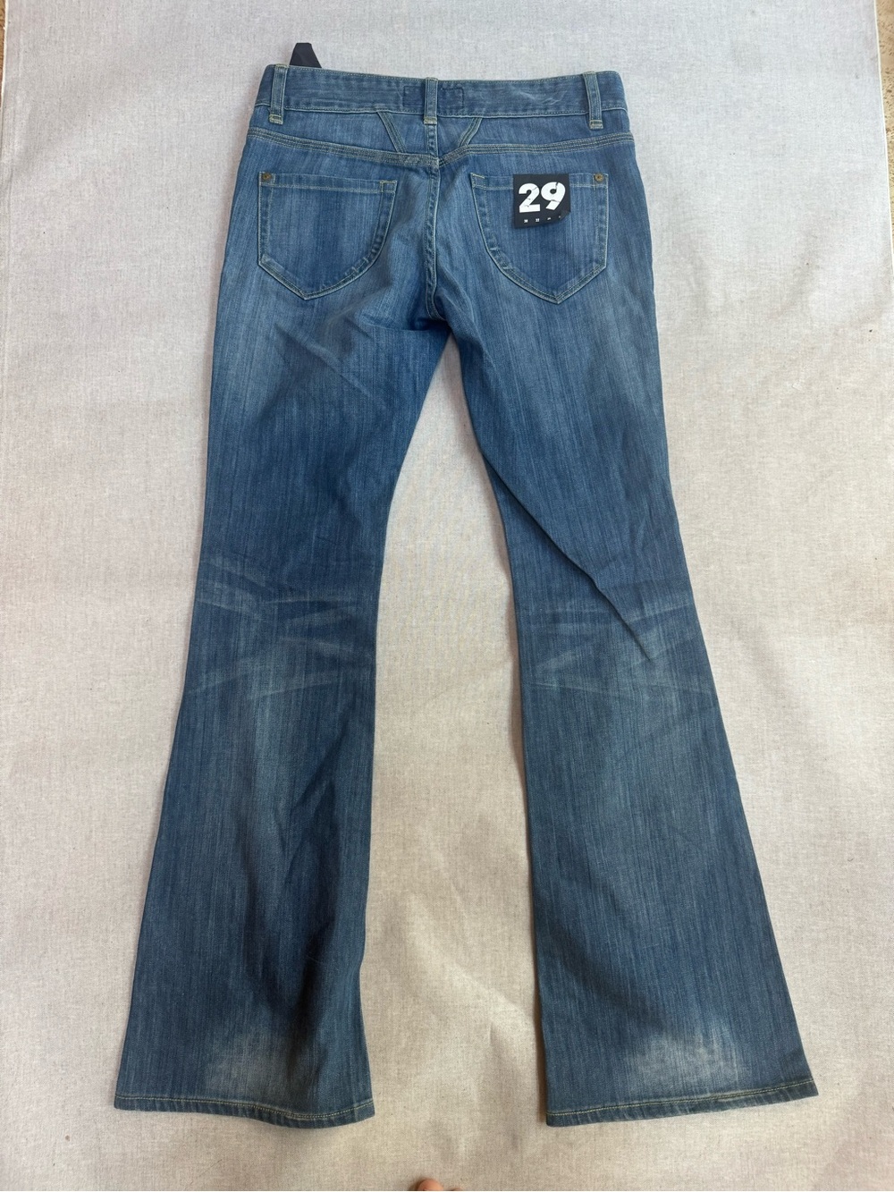 CLOSED “Pistol Flare” Jeans 29 - Picture 4 of 4